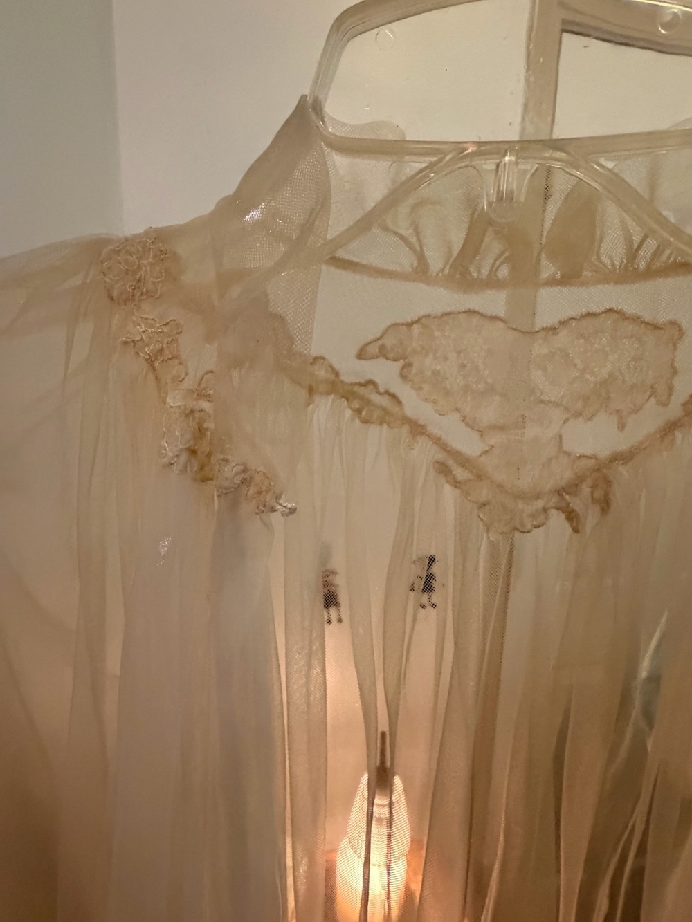 Vintage 1950s Sheer Long Ivory Tulle Robe with Billowy Sleeves - Picture 9 of 13